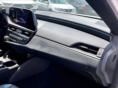 Used 2024 Lexus ES 350 w/ Premium Package FWD image 20