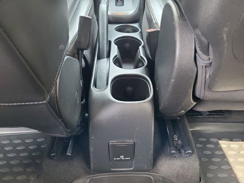 Used 2018 Chevrolet Trax LT w/ LT Convenience Package AWD/4WD image 30