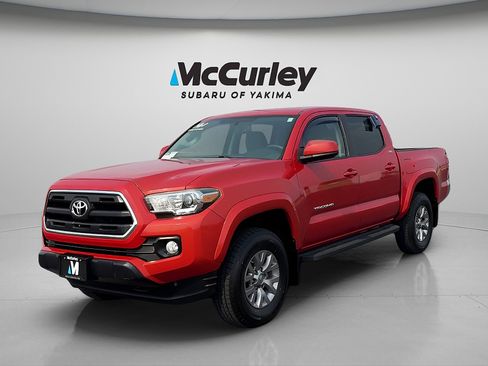 Used 2017 Toyota Tacoma SR5 w/ Tow Package AWD/4WD image 1