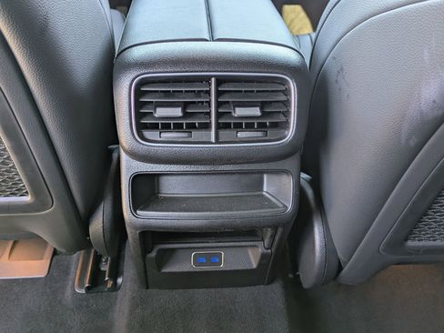 Used 2024 Mercedes-Benz GLE 350 4MATIC image 22