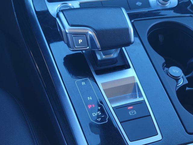 Used 2022 Audi Q7 3.0T Premium Plus AWD/4WD image 12