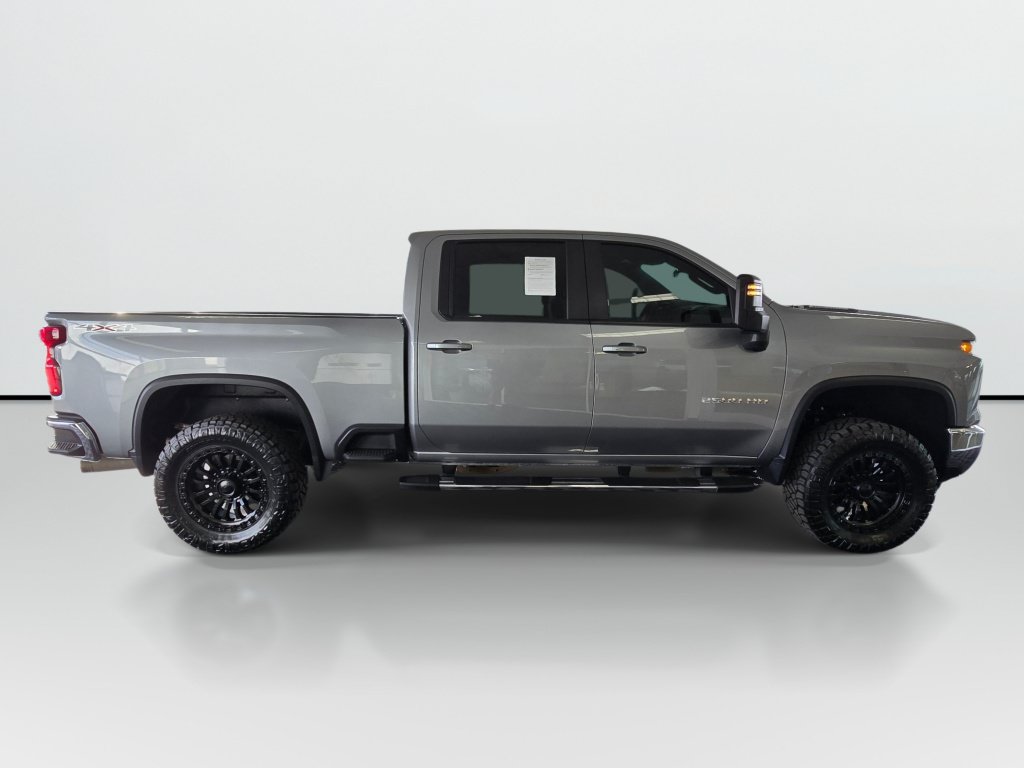 Used 2025 Chevrolet Silverado 2500 LT w/ Convenience Package AWD/4WD image 5