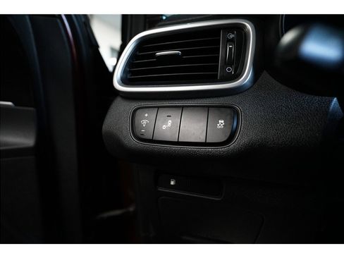 Used 2019 Kia Sorento LX image 14