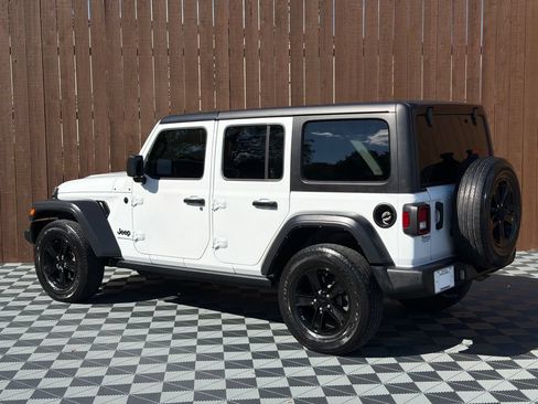 Used 2023 Jeep Wrangler Unlimited Sport AWD/4WD image 15