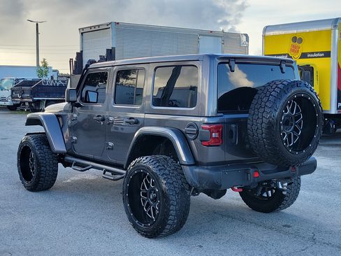 Used 2021 Jeep Wrangler Unlimited Rubicon AWD/4WD image 5