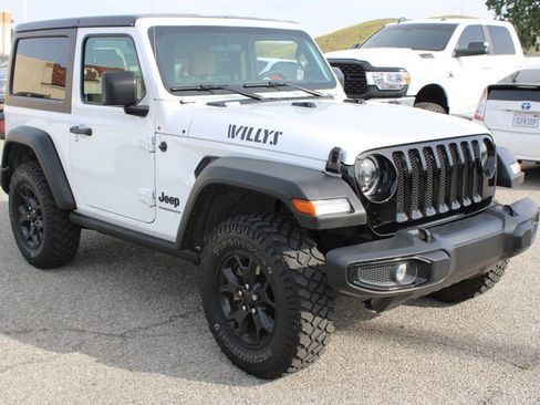 Used 2023 Jeep Wrangler Willys image 3