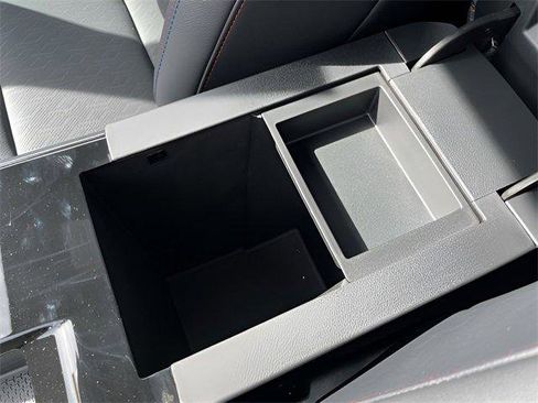 New 2026 Chevrolet Equinox RS w/ LPO, Floor Liner Package image 23