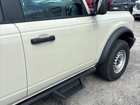 Used 2025 Ford Bronco 4-Door AWD/4WD image 10