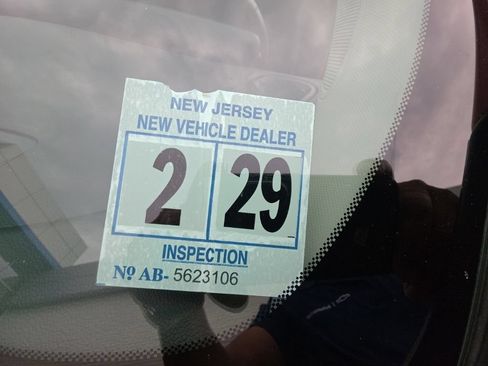 Used 2024 Buick Encore GX Preferred AWD/4WD image 37