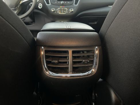 Used 2023 Chevrolet Malibu LT image 28