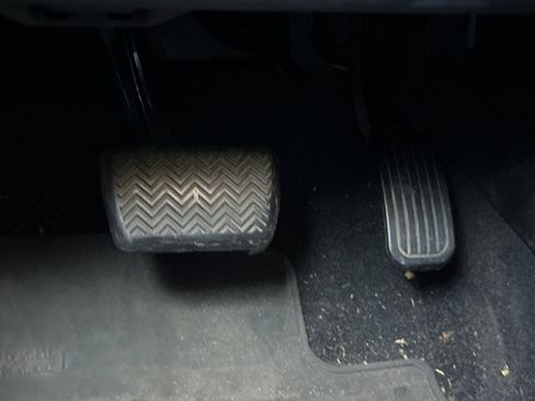 Used 2022 Toyota Prius Prime Limited image 42