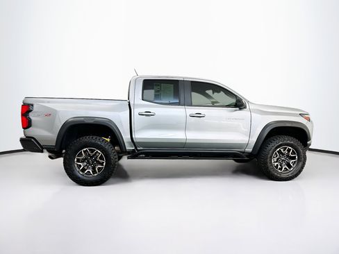 Used 2024 Chevrolet Colorado ZR2 w/ ZR2 Convenience Package III image 10