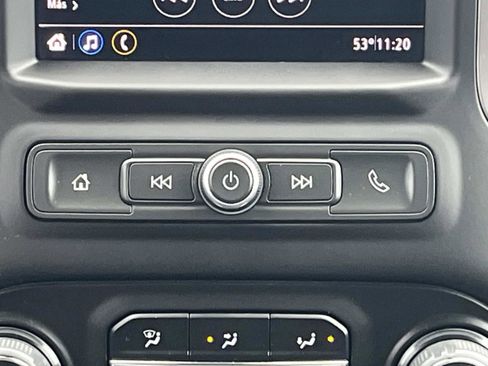 Used 2023 Chevrolet Silverado 2500 Custom image 17