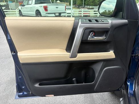 Used 2021 Toyota 4Runner SR5 AWD/4WD image 21