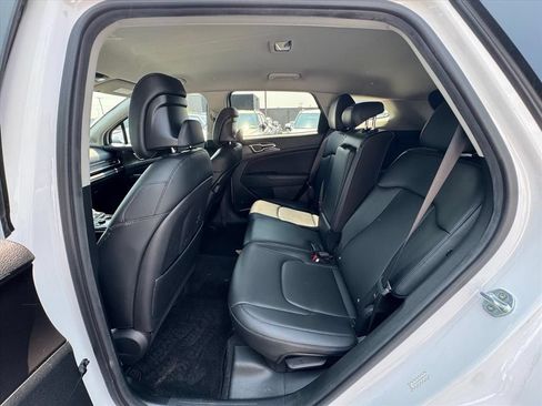 Certified 2023 Kia Sportage EX FWD image 11