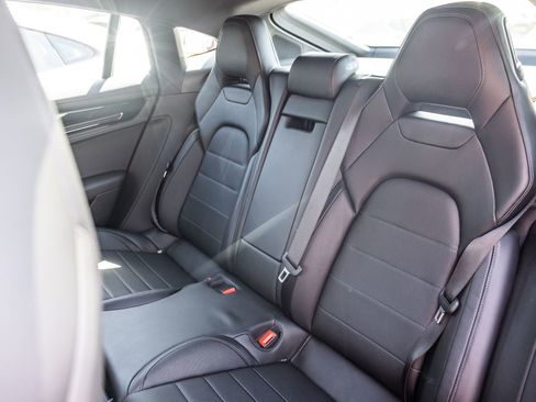 Certified 2025 Porsche Panamera 4 AWD/4WD image 6