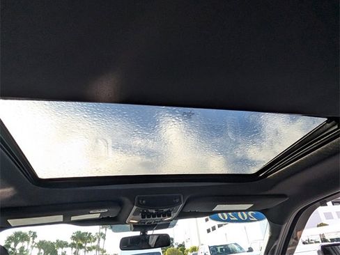 Used 2020 Ford F350 Platinum w/ FX4 Off-Road Package image 12