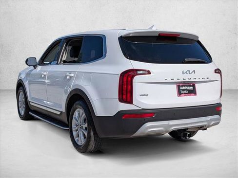 Used 2022 Kia Telluride LX AWD/4WD image 8