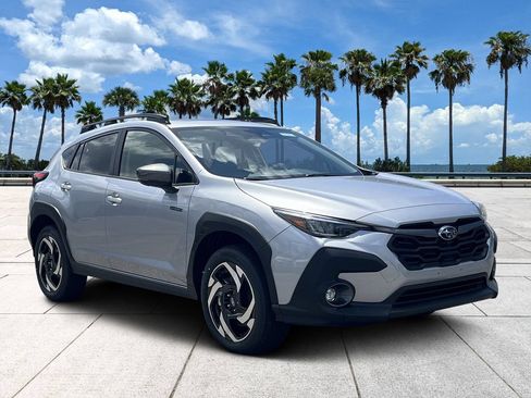 Used 2026 Subaru Crosstrek 2.5i Limited AWD/4WD image 3