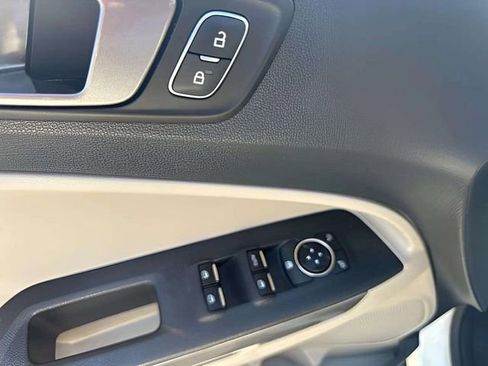 Used 2021 Ford EcoSport SE w/ SE Convenience Package FWD image 8