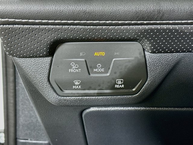 Certified 2024 Volkswagen Atlas SE AWD/4WD image 11