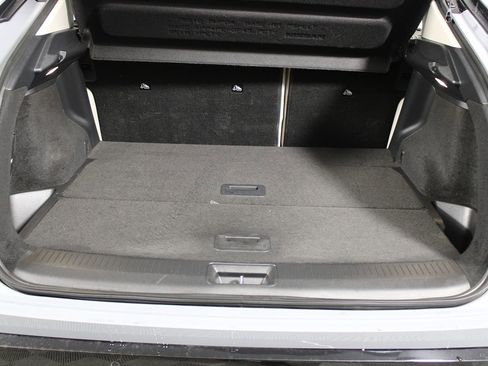 Used 2024 Nissan Ariya FWD image 30