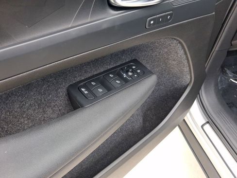 Used 2023 Volvo C40 P8 Recharge Plus AWD/4WD image 16