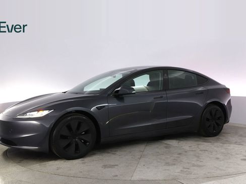 Used 2024 Tesla Model 3 Standard Range RWD image 18
