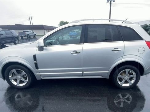 Used 2014 Chevrolet Captiva Sport LT w/ Convenience Package image 5