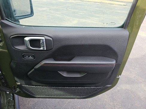 Used 2023 Jeep Wrangler Unlimited Rubicon w/ LED Lighting Group image 15