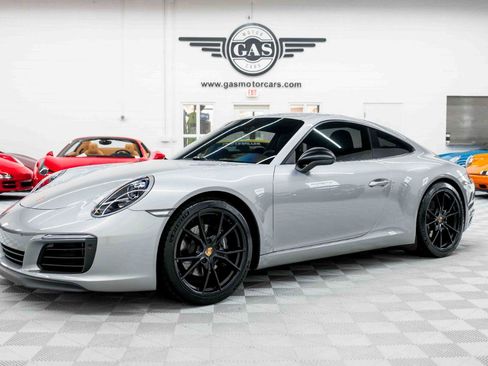 Used 2019 Porsche 911 Carrera T RWD image 12