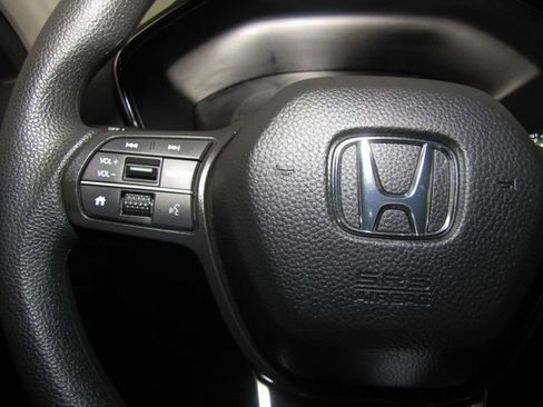 Certified 2025 Honda CR-V EX image 5