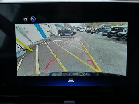 New 2026 Chevrolet Equinox LT w/ Convenience Package II image 16