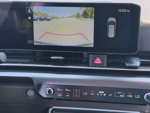 New 2026 Kia Carnival LX FWD image 20