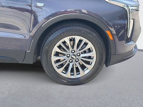 Certified 2024 Cadillac XT4 Premium Luxury FWD image 33