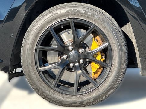 Used 2018 Jeep Grand Cherokee Trackhawk image 11