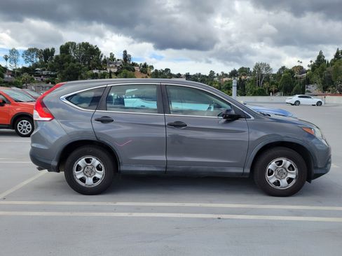 Used 2013 Honda CR-V LX image 2