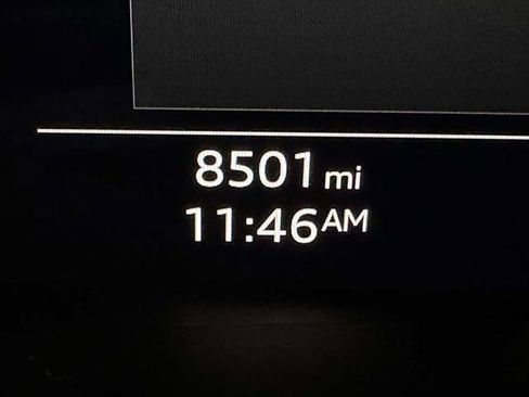 Used 2025 Audi Q8 Premium w/ Convenience Package AWD/4WD image 32
