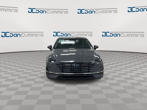 Used 2021 Hyundai Sonata SE FWD image 3