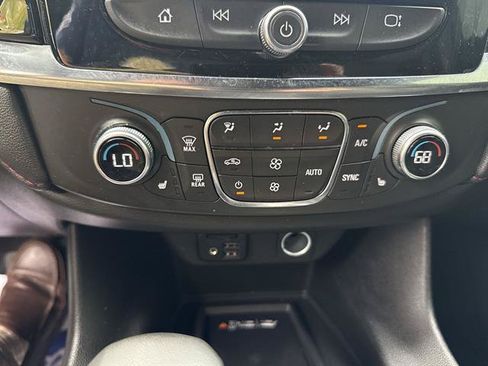 Used 2023 Chevrolet Traverse RS w/ LPO, Floor Liner Package AWD/4WD image 47
