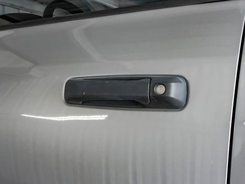 Used 2021 RAM 1500 Tradesman w/ Chrome Plus Package RWD image 39