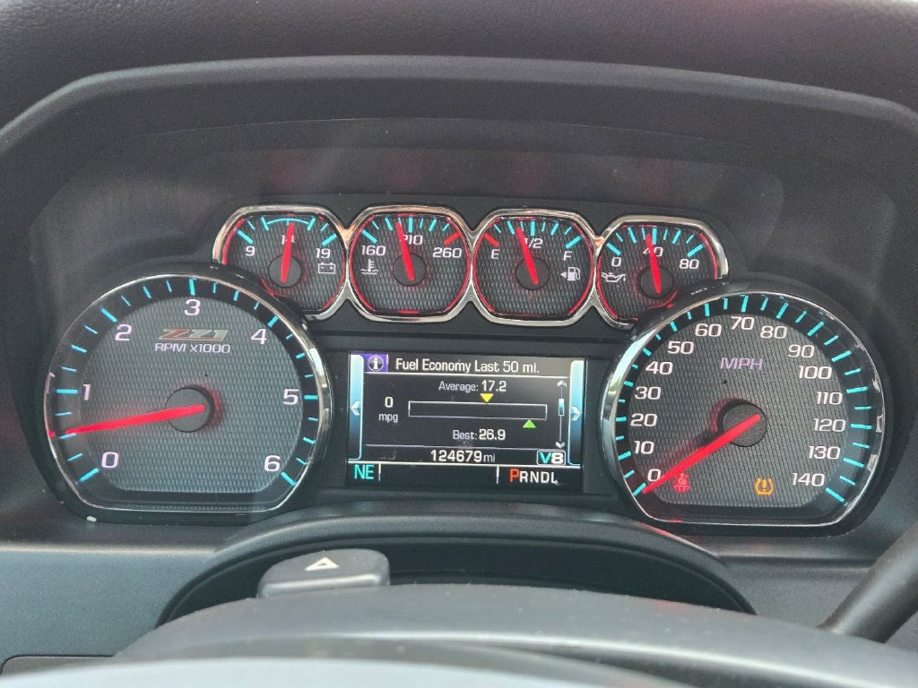 Used 2018 Chevrolet Silverado 1500 LT w/ All Star Edition AWD/4WD image 22