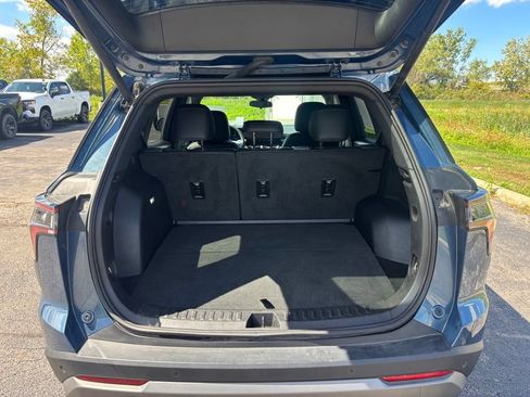 Used 2026 Chevrolet Equinox LT w/ Convenience Package II FWD image 27