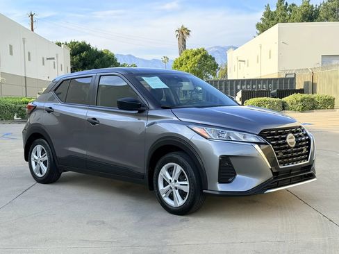 Used 2024 Nissan Kicks S FWD image 3