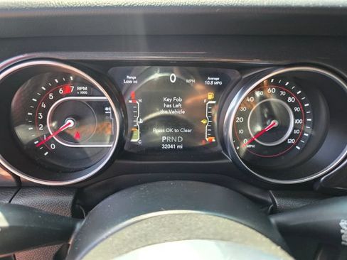 Used 2022 Jeep Wrangler Unlimited Rubicon w/ Trailer Tow Package AWD/4WD image 24