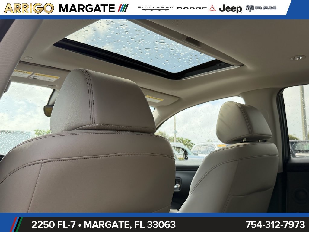 Used 2023 Honda HR-V EX-L image 34