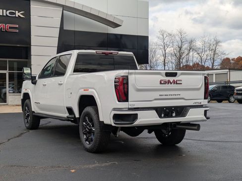 New 2026 GMC Sierra 2500 AT4 w/ AT4 Premium Plus Package AWD/4WD image 6