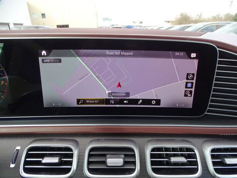 Used 2021 Mercedes-Benz Maybach GLS 600 4MATIC image 23