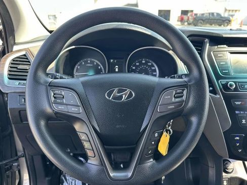 Used 2017 Hyundai Santa Fe Sport AWD/4WD image 13