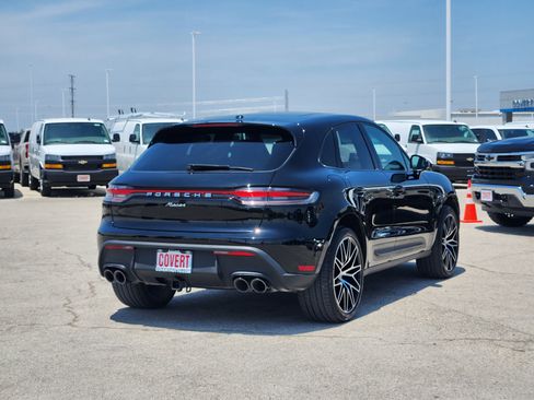 Used 2023 Porsche Macan AWD/4WD image 7